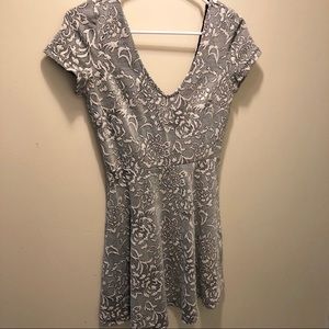 Forever 21 medium black and white floral dress